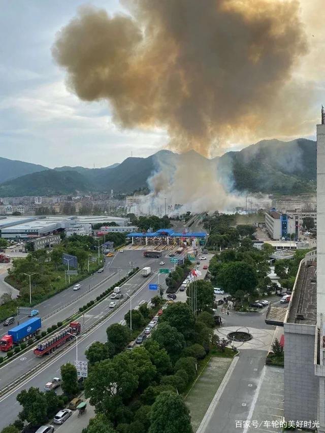 油罐車爆炸能量驚人，車飛房毀，為何威力那么